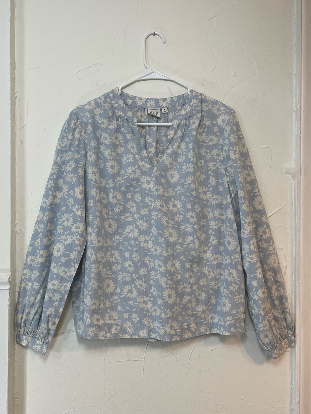 GAP Pale Blue Floral Split-Neck Popover Blouse 100% Cotton Size Medium